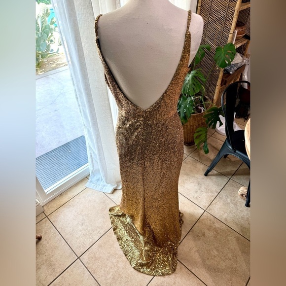Mac Duggal Gold Sequin Maxi Dress gown Bridesmaid Wedding prom - Picture 6 of 8